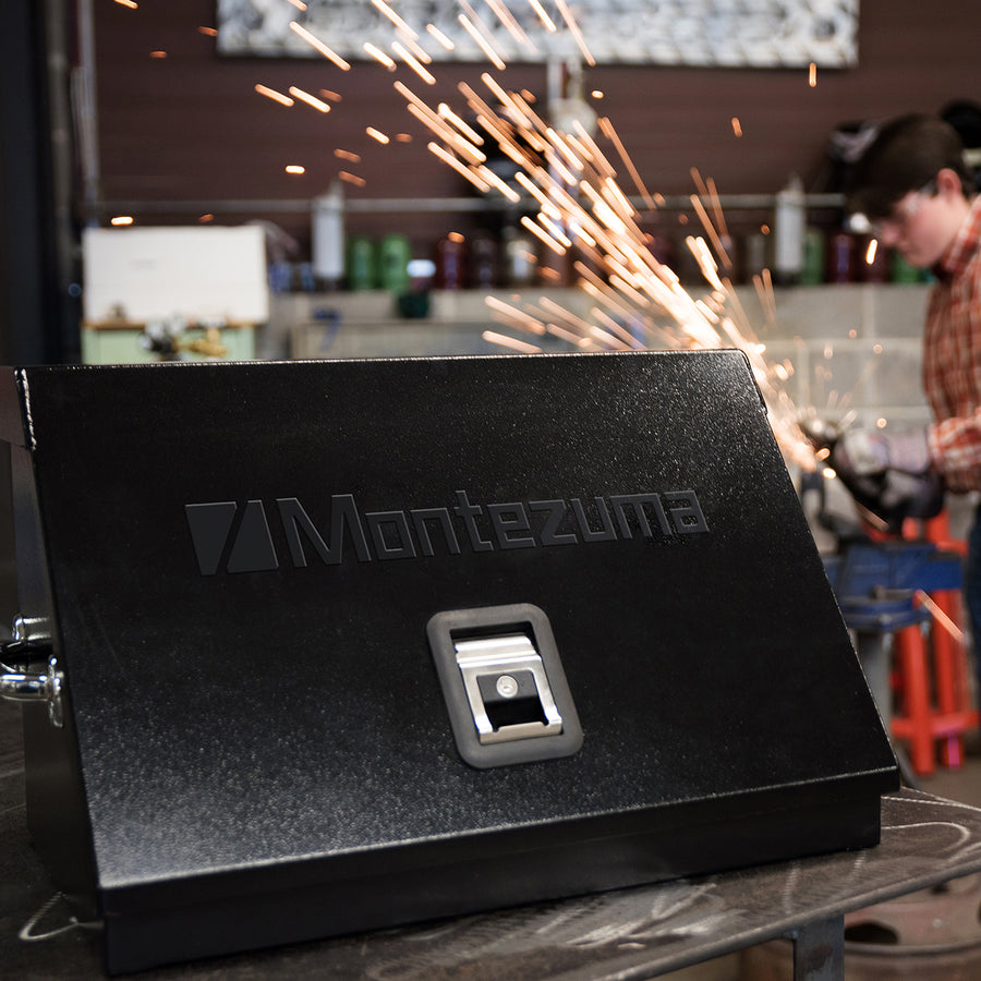 Montezuma triangle portable toolbox SM200B